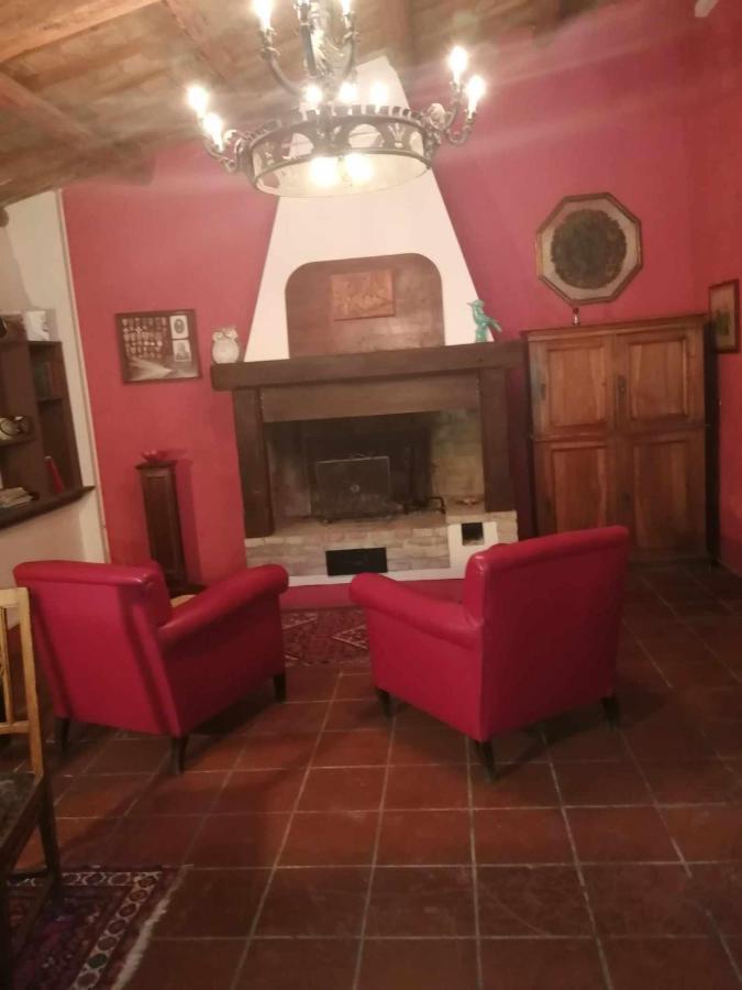 Beb Le Case Rosse Bed and Breakfast Verucchio Εξωτερικό φωτογραφία